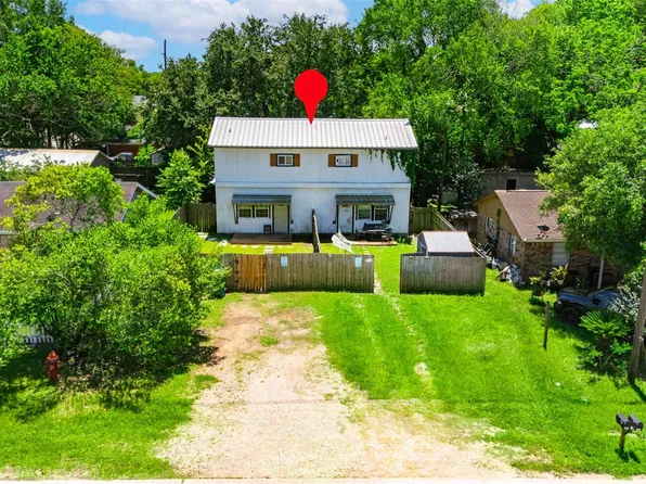 201 W Mink St, Willis, TX 77378