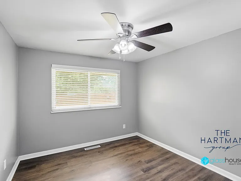 5455 Storck Dr — Photo 16