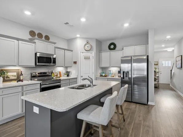 3721 Hunter Bryce Ln, Rockvale, TN 37153