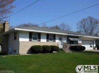 3040 Griesbach St, Norton Shores, MI