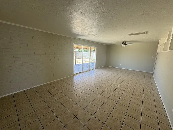 5857 W Coolidge St — Photo 5