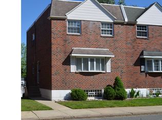 15067 London Rd, Philadelphia, PA 19116