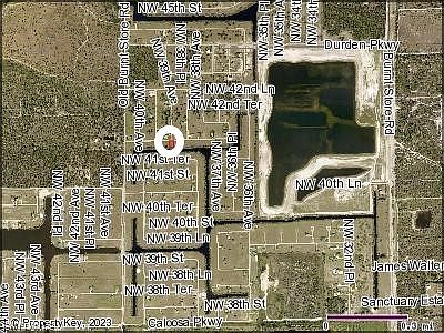 2nd image of 3902 NW 41st Ter
