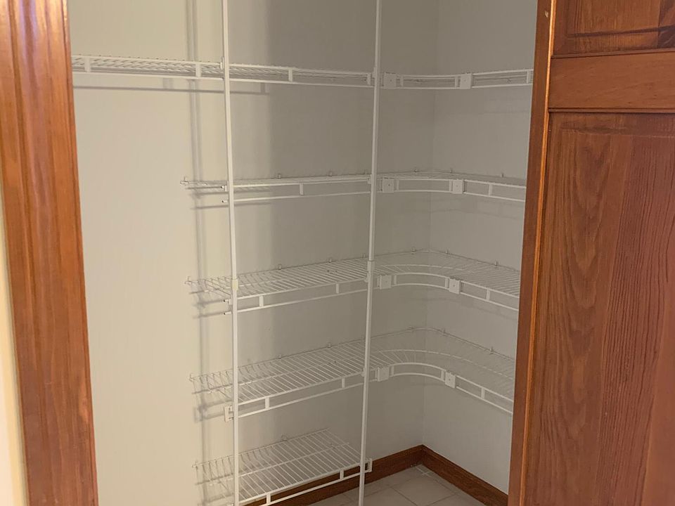 1st image of 3 Hemlock St Floor 1