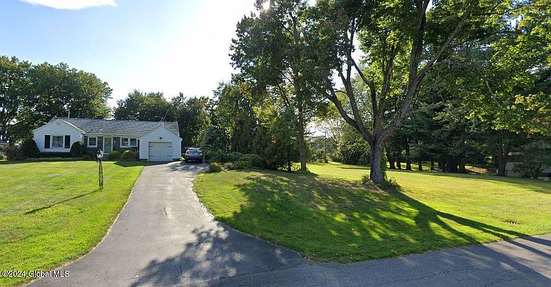2nd image of 243 Pinewood Drive