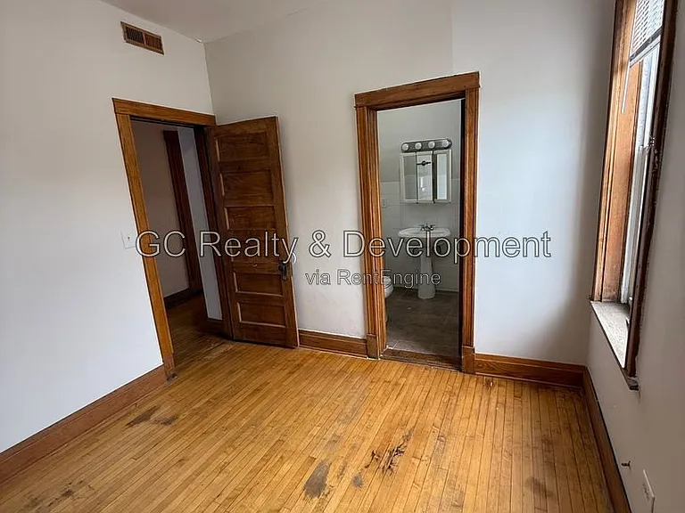 2550 W Washington Blvd #3W — Photo 10
