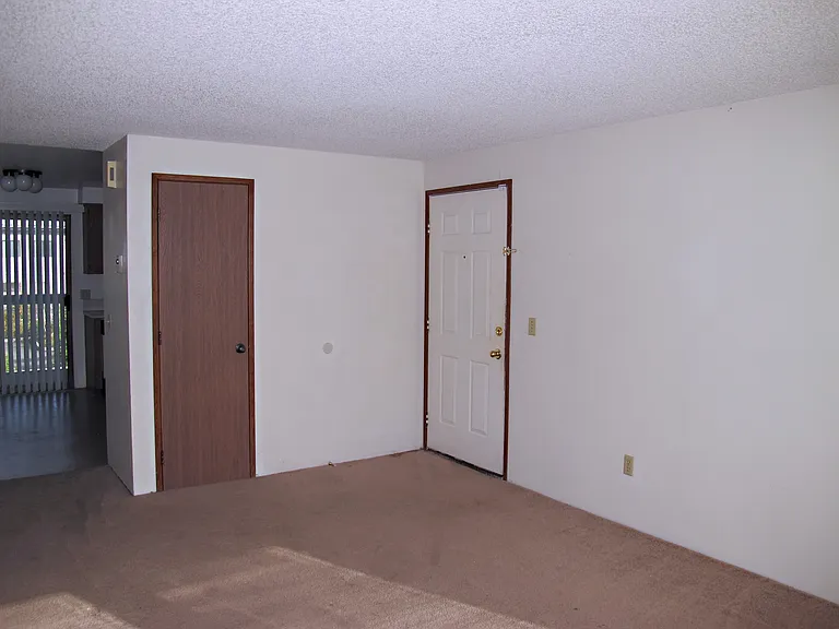 Park Place Condos (410 NE Izett St) — Photo 2
