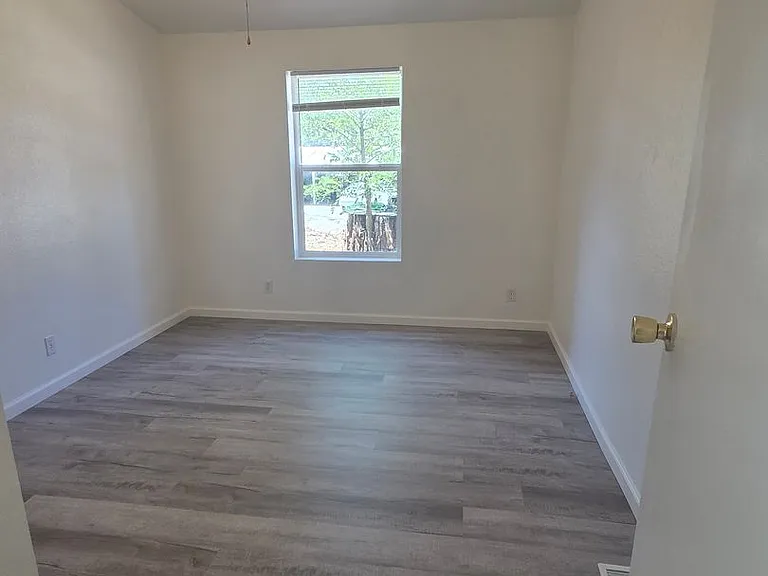 19102 Barron Ranch Rd — Photo 11