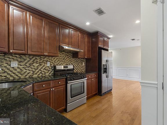 2nd image of 1523 Ellsworth St Floor 3