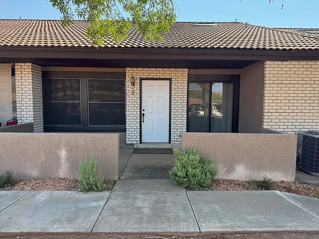2 bed, 1069 sqft, $1,400 — Photo 2