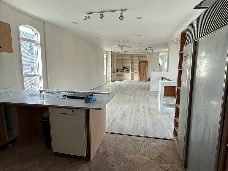 359 Lowell St #2 — Photo 11