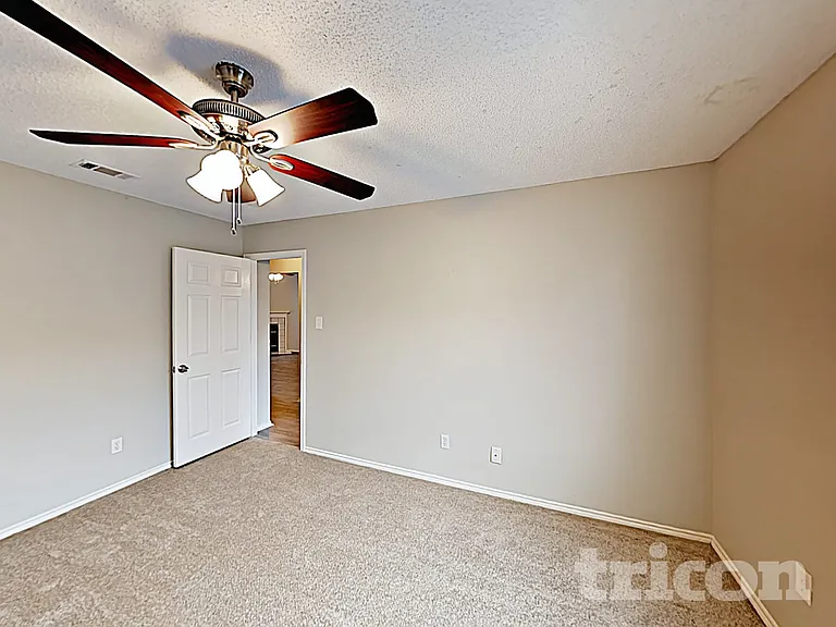 206 Briarglen Dr — Photo 11