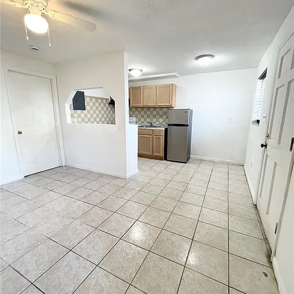 2916 N 16th St #2 — Photo 5