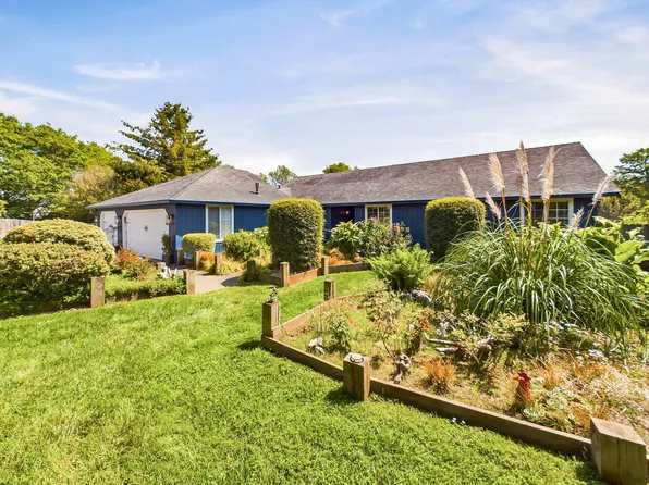1110 Killdeer Rd, McKinleyville, CA 95519