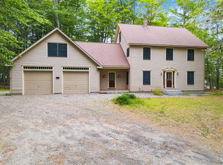 87 Memorial Drive, Winthrop, ME 04364