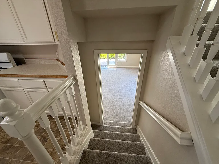 525 Kentucky St — Photo 15