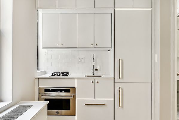 1st image of 220 W 24th St APT 3O