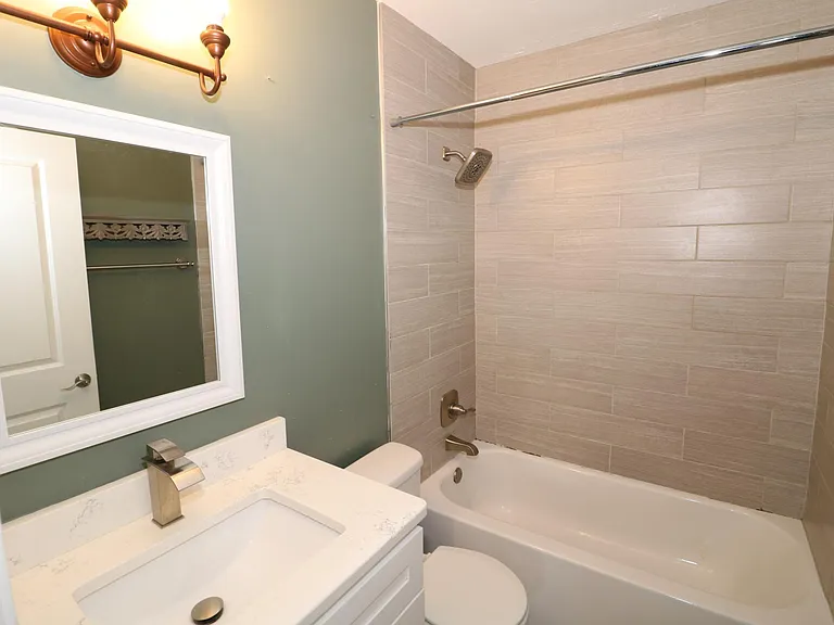 2227 Celia Ave — Photo 16