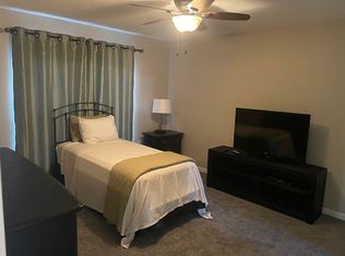 1173 Tartan Ln, Commerce Township, MI 48390