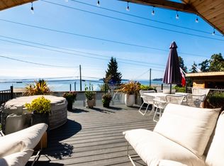 5273 Little Ln, Sechelt, BC V7Z 0G7