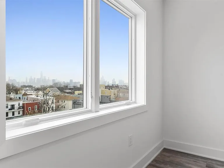 508 Central Ave #503 — Photo 3