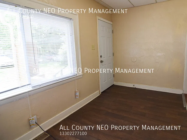 1234 Winton Ave — Photo 26