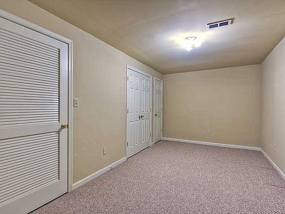 4th image of 3127 Harrison Hollow Ln