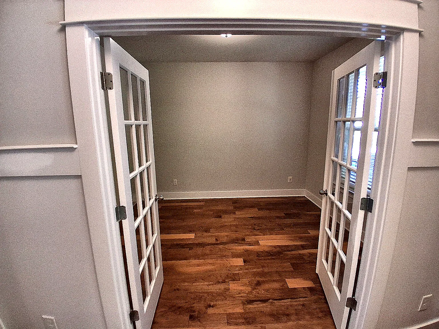 5 bed, 3090 sqft, $4,500 — Photo 3