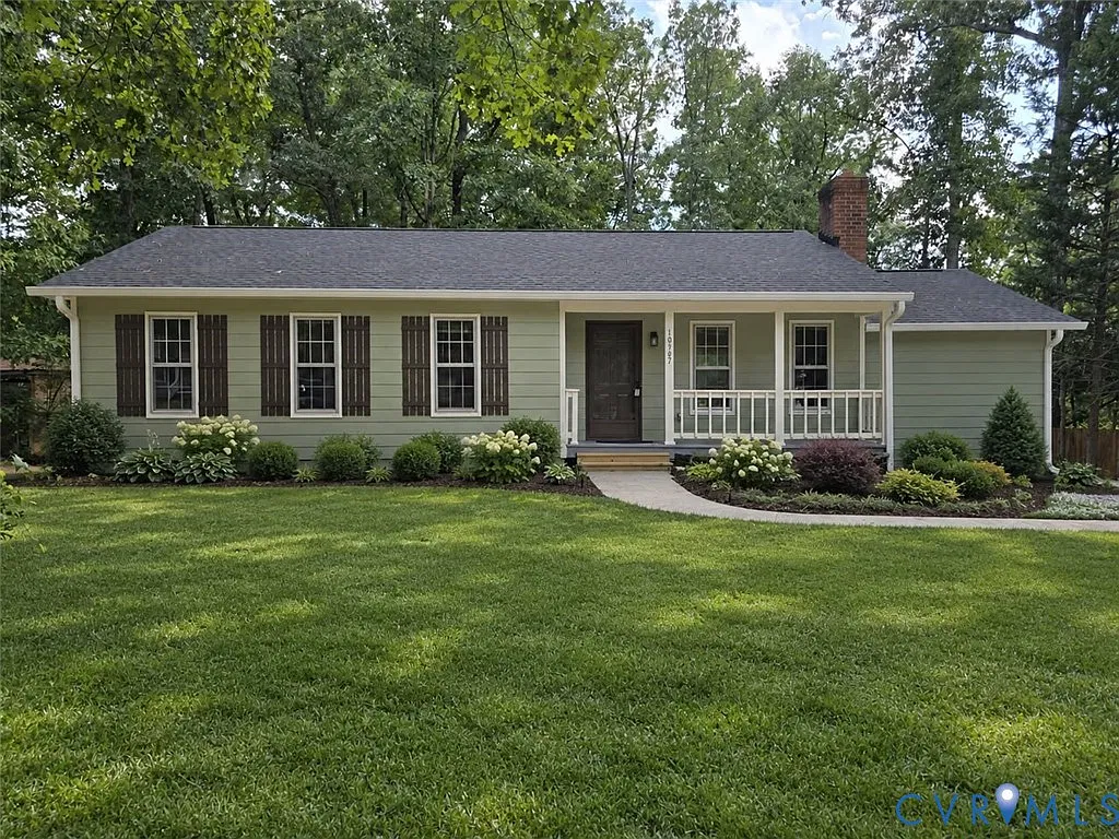 4 bed, 3.0 bath, $2,600 — Photo 1