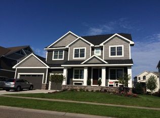 11208 Whitewater Dr, Woodbury, MN 55129