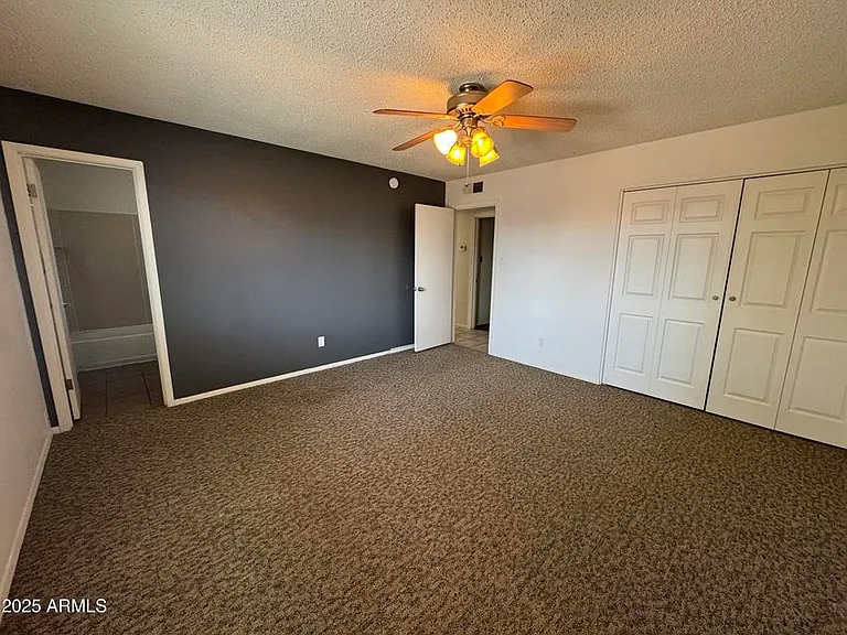 2520 S Terrace Rd — Photo 22