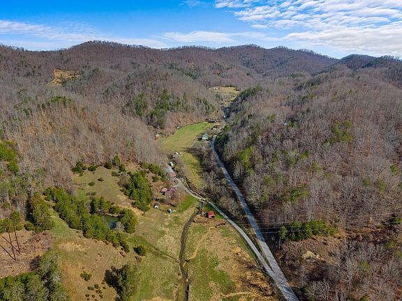 4th image of 3810 Rock Hill Rd