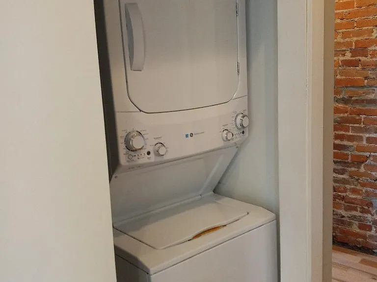 542 Christian St #2 — Photo 8