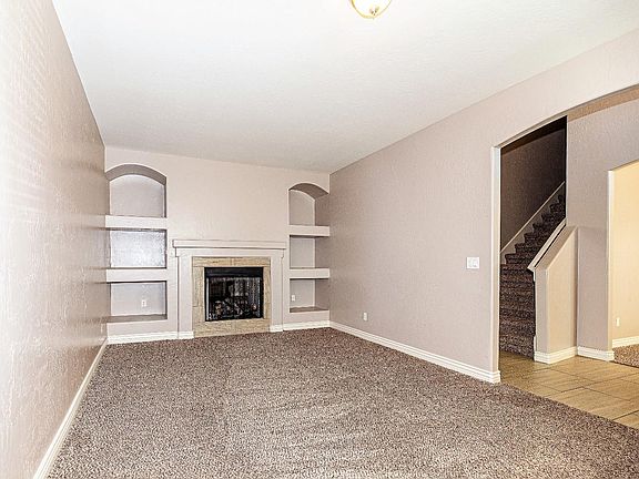 5th image of 1037 Via De La Paz Dr