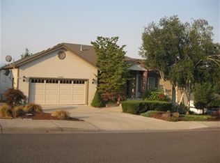4648 Torrey Pines Dr, Medford, OR 97504