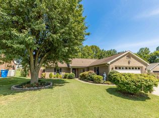 3723 Strike The Gold Ct, Owensboro, KY 42303