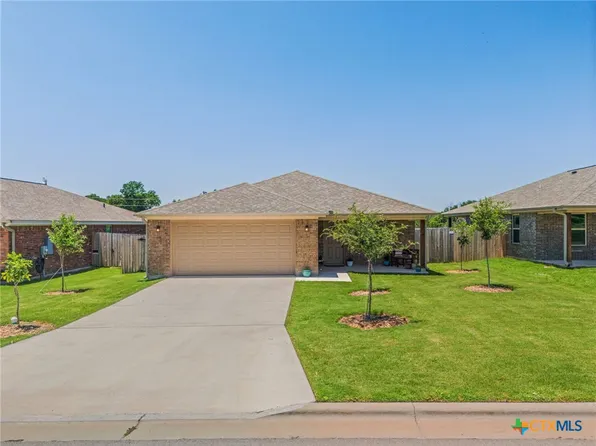 905 Blane Cir, Lampasas, TX 76550