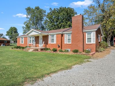 8 W Point Dr, Fayetteville, TN, 37334