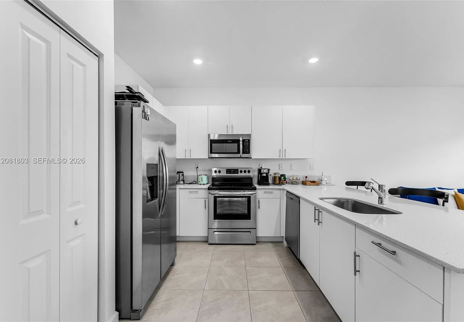 Silver Palm Residential H — Photo 4