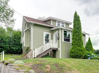 34 Kalmar St, Worcester, MA 01606