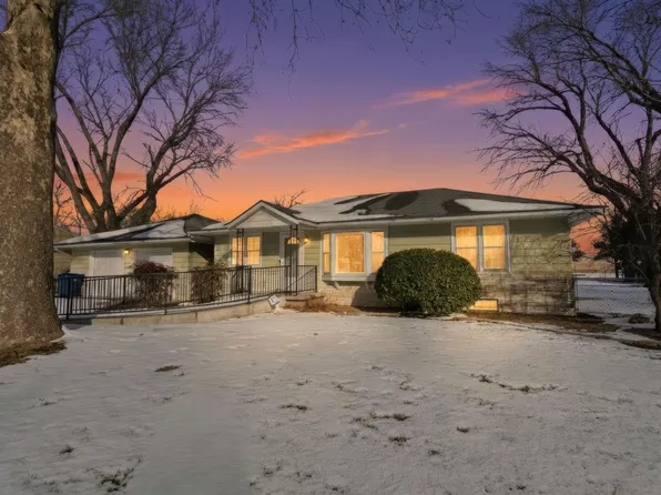 804 W 32nd St N, Wichita, KS 67204