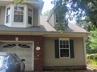 15 Diamond Ct #378, Franklin Park, NJ 08823