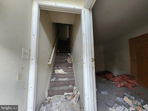 2nd image of 915 N Calhoun St