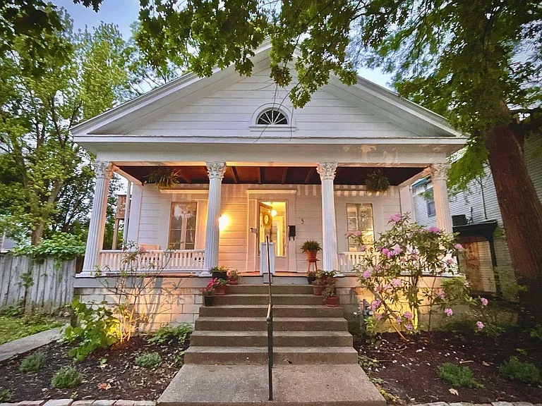 5 E Powell Ave #A — Photo 1
