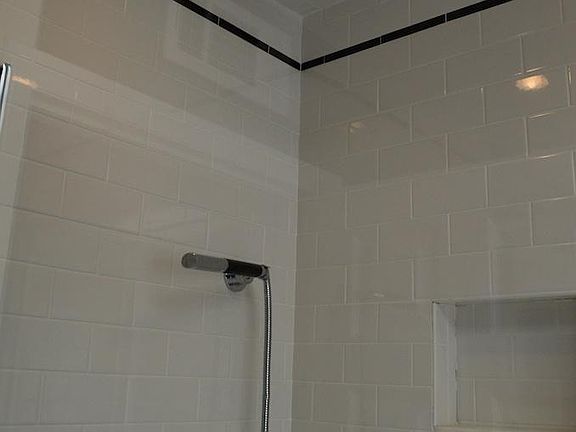 4th image of 30 Villas Cir