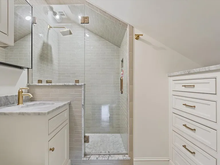 410 Rice Ave — Photo 33