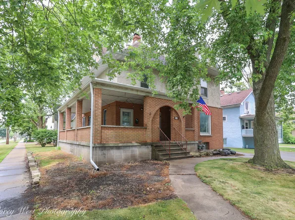 131 S 7th St, Dekalb, IL 60115