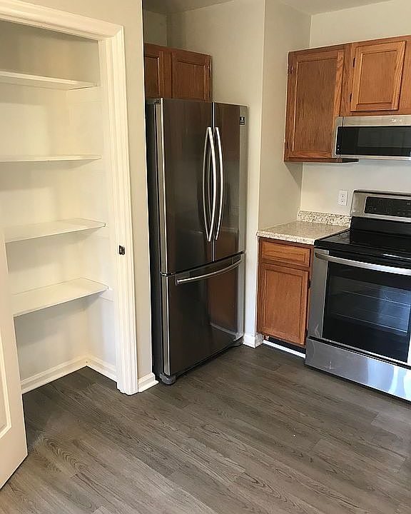 1st image of 600 N 35th St APT 202