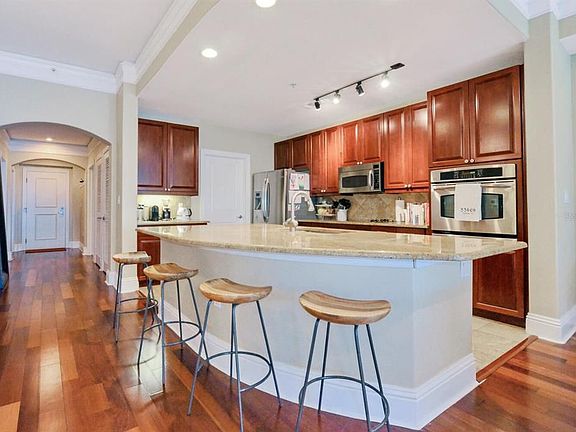 4th image of 509 W Bay St Unit 105
