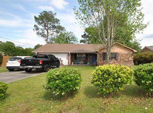 1021 Varnedoe St, Hinesville, GA 31313